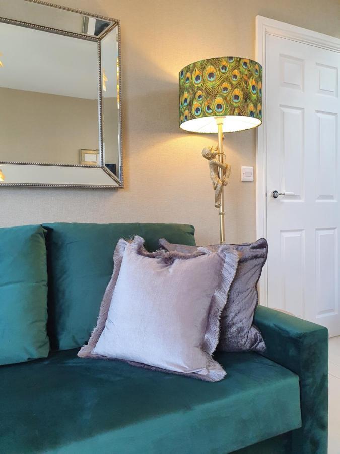 The Loughborough - Elegant, Glamourous Boutique 1 Bed, Central Truro Exterior photo