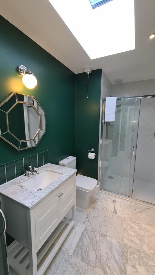 The Loughborough - Elegant, Glamourous Boutique 1 Bed, Central Truro Exterior photo