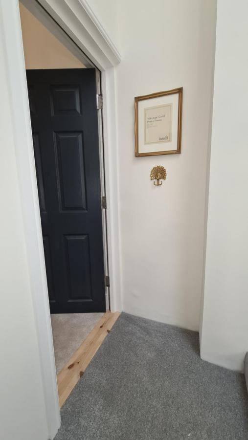The Loughborough - Elegant, Glamourous Boutique 1 Bed, Central Truro Exterior photo